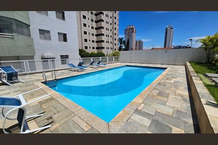 Apartamento à venda com 87m², 3 quartos e 2 vagas Apartamento à venda com 87m², 3 quartos e 2 vagasÁrea comum - Piscina