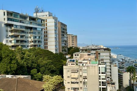 Apartamento à venda com 170m², 3 quartos e 2 vagas Apartamento à venda com 170m², 3 quartos e 2 vagasVista da Sala