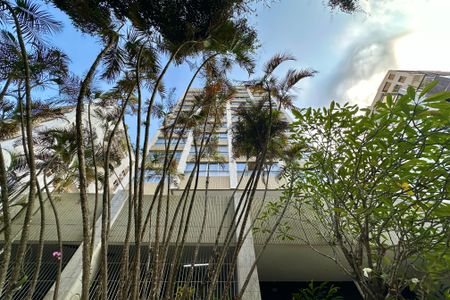 Apartamento à venda com 170m², 3 quartos e 2 vagas Apartamento à venda com 170m², 3 quartos e 2 vagasFachada