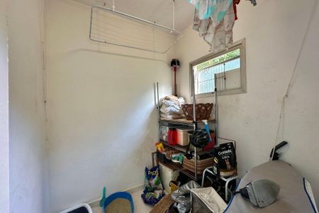 Apartamento à venda com 170m², 3 quartos e 2 vagas Apartamento à venda com 170m², 3 quartos e 2 vagasÁrea de Serviço