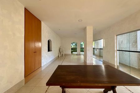 Apartamento à venda com 170m², 3 quartos e 2 vagas Apartamento à venda com 170m², 3 quartos e 2 vagasÁrea comum