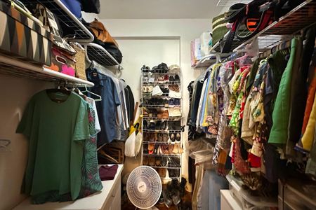 Apartamento à venda com 170m², 3 quartos e 2 vagas Apartamento à venda com 170m², 3 quartos e 2 vagasCloset