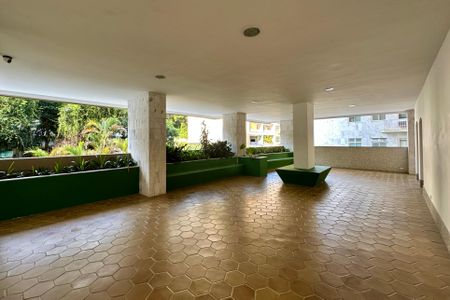 Apartamento à venda com 170m², 3 quartos e 2 vagas Apartamento à venda com 170m², 3 quartos e 2 vagasÁrea comum