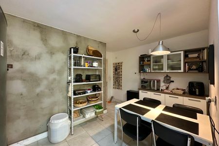 Apartamento à venda com 170m², 3 quartos e 2 vagas Apartamento à venda com 170m², 3 quartos e 2 vagasCozinha