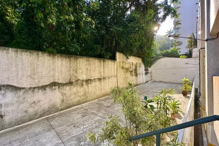 Apartamento à venda com 170m², 3 quartos e 2 vagas Apartamento à venda com 170m², 3 quartos e 2 vagasÁrea comum