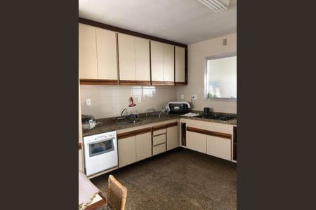 Apartamento à venda com 185m², 4 quartos e 2 vagas