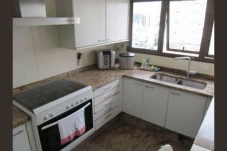 Apartamento à venda com 272m², 5 quartos e 3 vagas