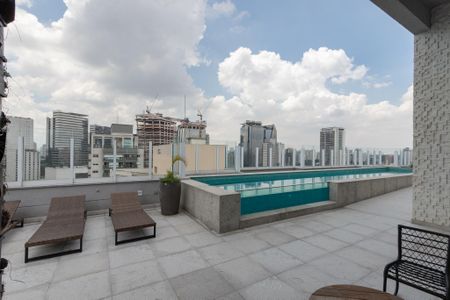 Apartamento à venda com 61m², 2 quartos e 1 vaga Apartamento à venda com 61m², 2 quartos e 1 vagaPiscina