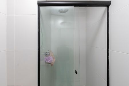 Apartamento à venda com 61m², 2 quartos e 1 vaga Apartamento à venda com 61m², 2 quartos e 1 vagaBanheiro