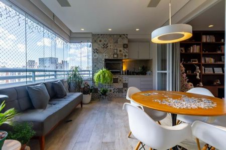 Apartamento à venda com 235m², 4 quartos e 4 vagas