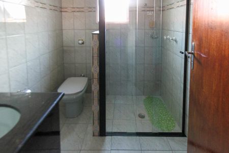 Casa à venda com 149m², 2 quartos e 2 vagas Casa à venda com 149m², 2 quartos e 2 vagasBanheiro