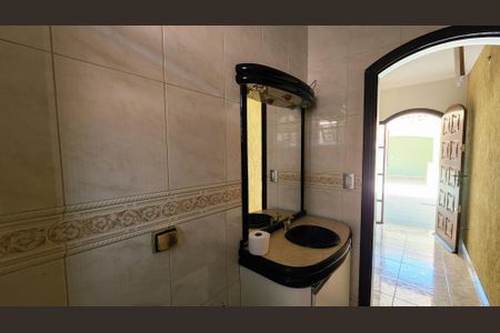 Casa à venda com 310m², 2 quartos e 1 vagaBanheiro