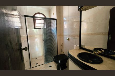 Casa à venda com 310m², 2 quartos e 1 vagaBanheiro