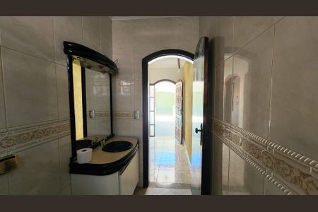 Casa à venda com 310m², 2 quartos e 1 vagaBanheiro