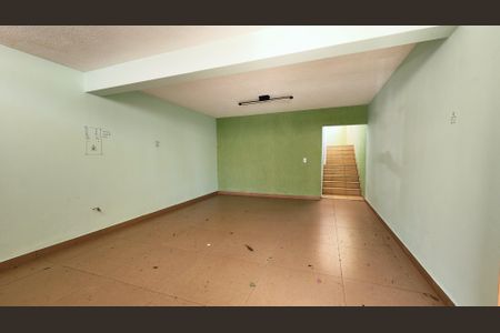 Casa à venda com 310m², 2 quartos e 1 vagaGaragem