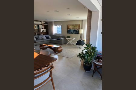 Apartamento à venda com 165m², 4 quartos e 3 vagas