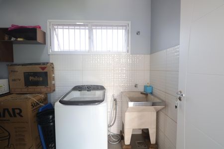 Casa à venda com 173m², 3 quartos e 2 vagasÁrea de Serviço