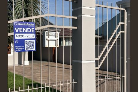 Casa à venda com 173m², 3 quartos e 2 vagas Casa à venda com 173m², 3 quartos e 2 vagasPlaca