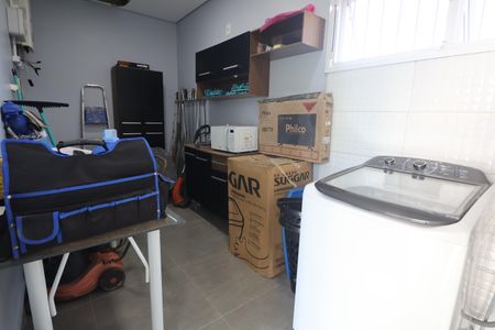 Casa à venda com 173m², 3 quartos e 2 vagasÁrea de Serviço