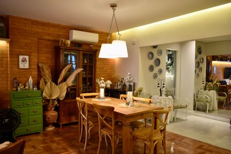 Apartamento à venda com 106m², 2 quartos e 1 vaga Apartamento à venda com 106m², 2 quartos e 1 vagaSala