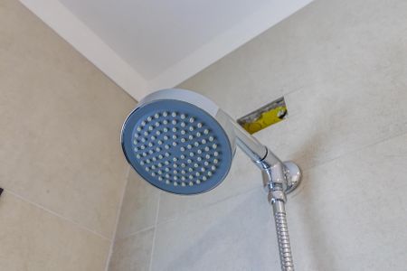 Casa de condomínio à venda com 257m², 4 quartos e 4 vagas Casa de condomínio à venda com 257m², 4 quartos e 4 vagasBanheiro da Suíte 3