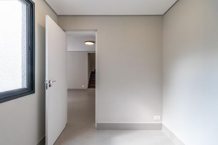 Casa de condomínio à venda com 257m², 4 quartos e 4 vagas Casa de condomínio à venda com 257m², 4 quartos e 4 vagasEscritório