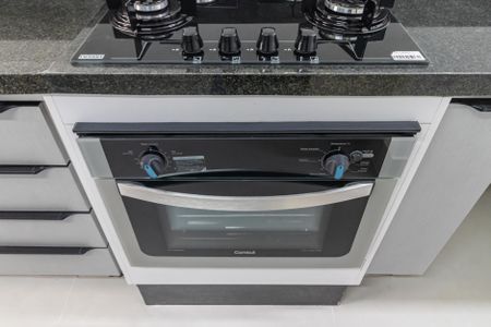 Casa de condomínio à venda com 257m², 4 quartos e 4 vagas Casa de condomínio à venda com 257m², 4 quartos e 4 vagasCozinha