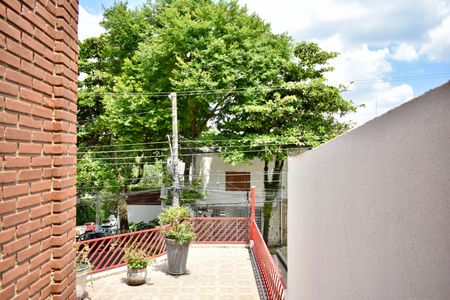 Casa à venda com 243m², 3 quartos e 3 vagas Casa à venda com 243m², 3 quartos e 3 vagasQuarto