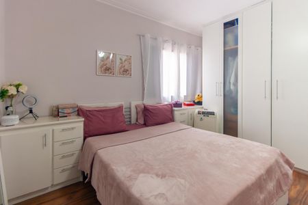 Casa à venda com 160m², 3 quartos e 3 vagas Casa à venda com 160m², 3 quartos e 3 vagasSuíte