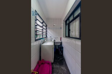 Casa à venda com 160m², 3 quartos e 3 vagas Casa à venda com 160m², 3 quartos e 3 vagasÁrea de Serviço