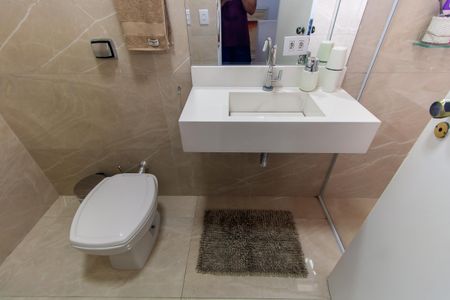 Casa à venda com 160m², 3 quartos e 3 vagas Casa à venda com 160m², 3 quartos e 3 vagasBanheiro 1