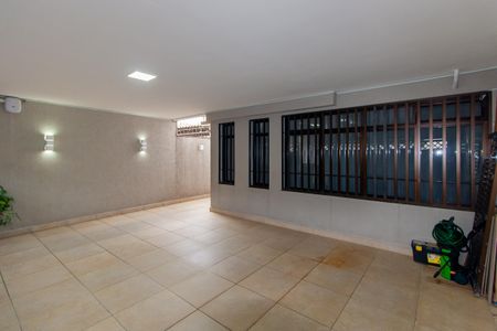Casa à venda com 160m², 3 quartos e 3 vagas Casa à venda com 160m², 3 quartos e 3 vagasGaragem