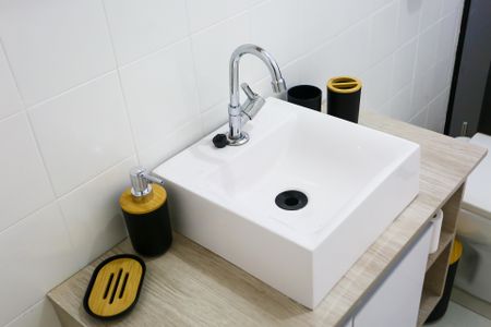 Apartamento à venda com 54m², 2 quartos e 1 vaga Apartamento à venda com 54m², 2 quartos e 1 vagaBanheiro