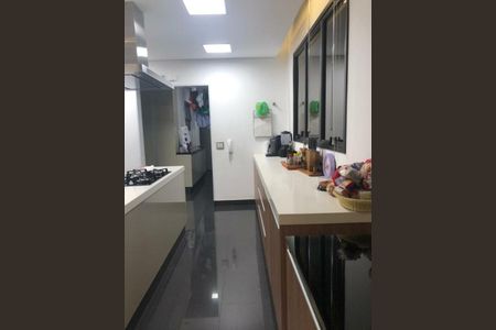 Apartamento para alugar com 288m², 3 quartos e 4 vagas