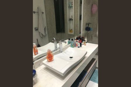 Apartamento para alugar com 288m², 3 quartos e 4 vagas