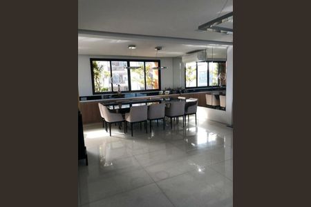 Apartamento para alugar com 288m², 3 quartos e 4 vagas