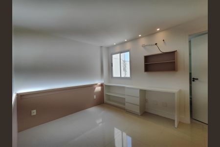 Apartamento à venda com 330m², 5 quartos e 6 vagasSuíte 4