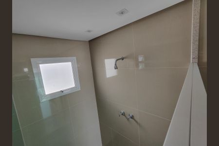 Apartamento à venda com 330m², 5 quartos e 6 vagasBanheiro da Suíte 1