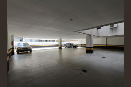 Apartamento à venda com 330m², 5 quartos e 6 vagasGaragem