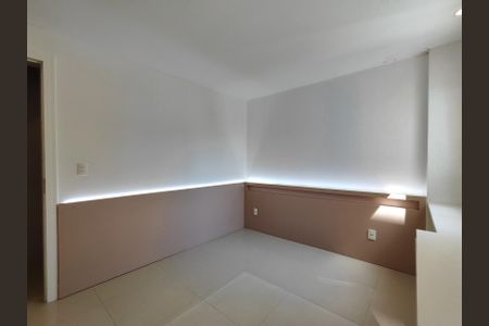 Apartamento à venda com 330m², 5 quartos e 6 vagasSuíte 4