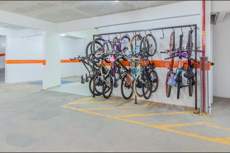 Apartamento à venda com 37m², 2 quartos e sem vaga Apartamento à venda com 37m², 2 quartos e sem vagaÁrea comum - LavanderiaBicicletário
