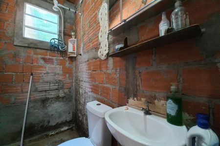 Casa à venda com 312m², 2 quartos e 4 vagas Casa à venda com 312m², 2 quartos e 4 vagasedícula