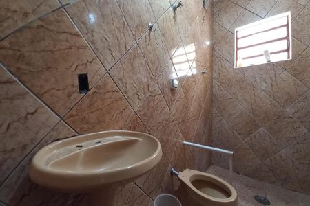 Casa à venda com 312m², 2 quartos e 4 vagas Casa à venda com 312m², 2 quartos e 4 vagasBanheiro