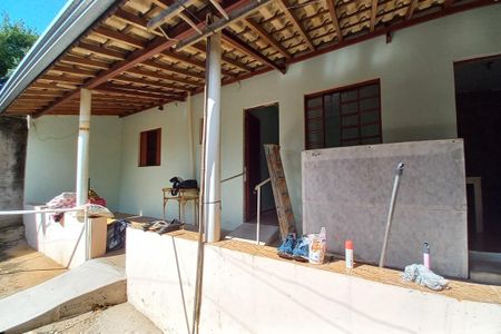 Casa à venda com 312m², 2 quartos e 4 vagas Casa à venda com 312m², 2 quartos e 4 vagasFachada do Prédio
