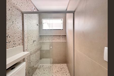 Casa à venda com 244m², 3 quartos e 5 vagas Casa à venda com 244m², 3 quartos e 5 vagasBanheiro da suíte 1