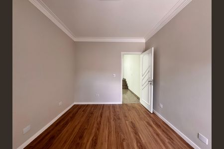 Casa à venda com 244m², 3 quartos e 5 vagas Casa à venda com 244m², 3 quartos e 5 vagasSuite