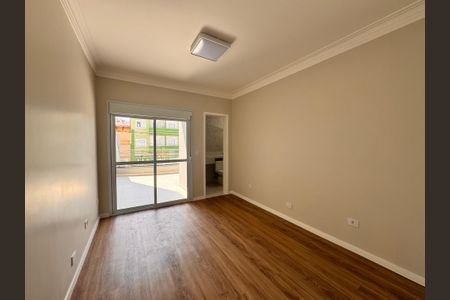 Casa à venda com 244m², 3 quartos e 5 vagas Casa à venda com 244m², 3 quartos e 5 vagasSuite