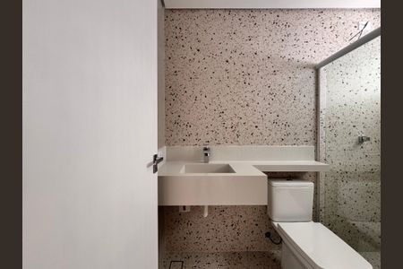 Casa à venda com 244m², 3 quartos e 5 vagas Casa à venda com 244m², 3 quartos e 5 vagasBanheiro da suíte 1