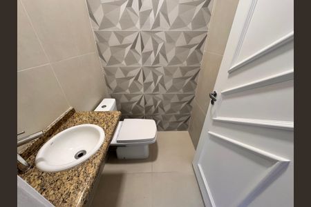 Casa à venda com 244m², 3 quartos e 5 vagas Casa à venda com 244m², 3 quartos e 5 vagasLavabo 2
