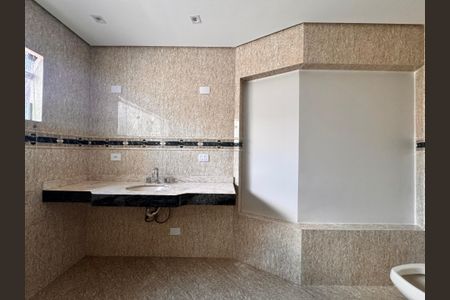 Casa à venda com 244m², 3 quartos e 5 vagas Casa à venda com 244m², 3 quartos e 5 vagasBanheiro da suíte 3